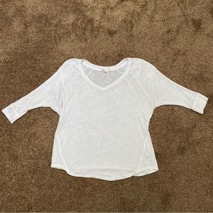 Mudd Size S White V-Neck Top